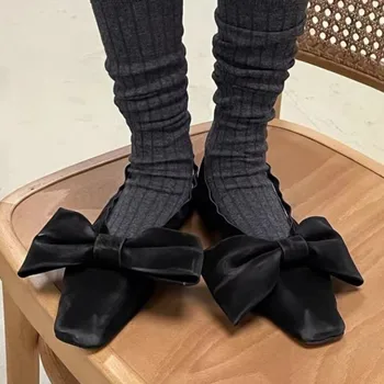2023 Весенняя дизайнерская женская обувь Модные туфли в британском стиле на платформе с квадратным бантом на плоской подошве, повседневные простые тонкие туфли в стиле ретро ручной работы